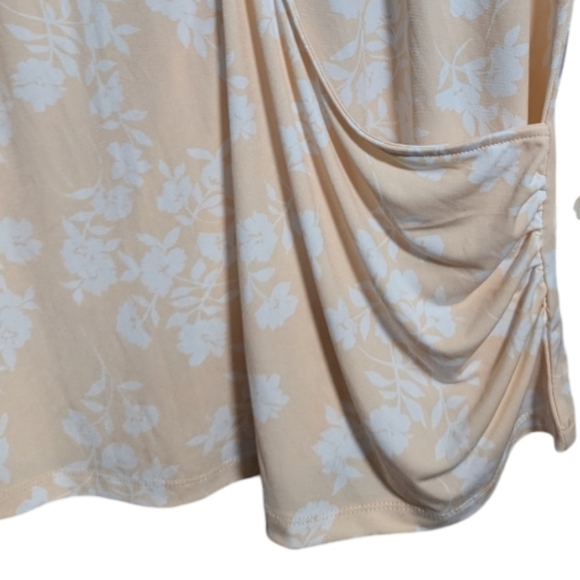 Liz Claiborne women's v neck blouse Small white floral faux wrap  w-193 - Picture 3 of 6